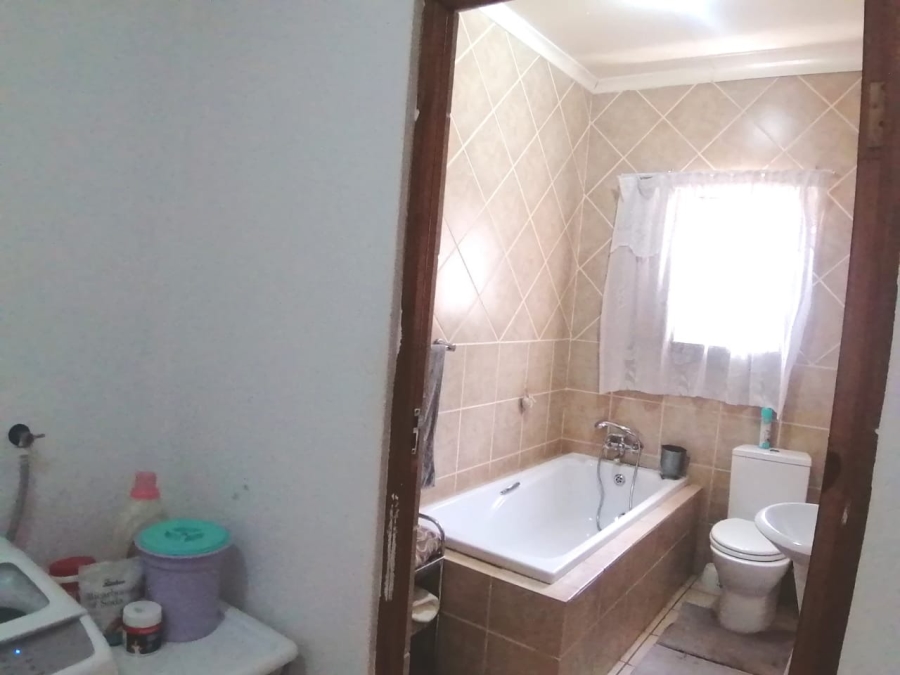 3 Bedroom Property for Sale in Waterval East North West